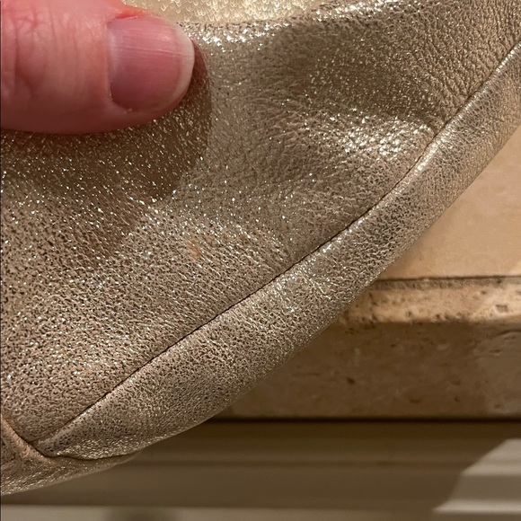 Tory Burch Gold Leather Oversized Dean Hobo EUC - Picture 9 of 11